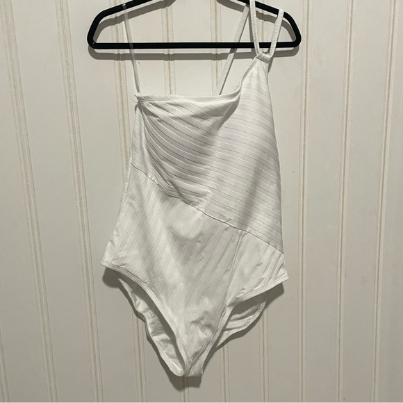 LA BLANCA Linea Costa Lace Back One Shoulder One Piece NEW -865 - Picture 5 of 11